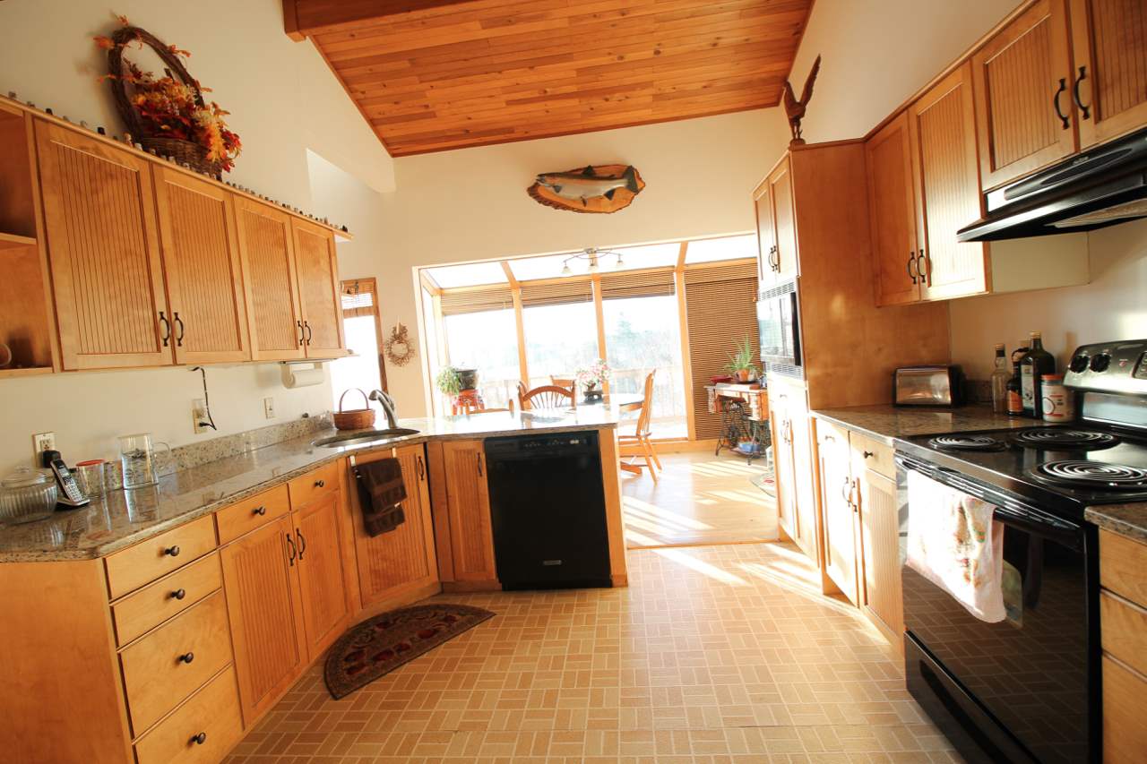 84 Old Street Road Peterborough, NH 03458 - Photo 10 of 23 Gallery Image 10