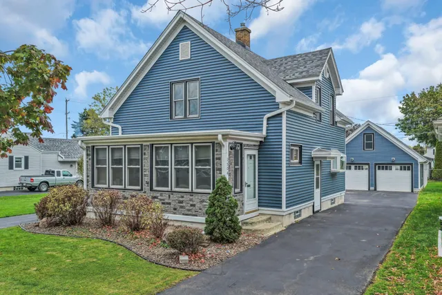 $349,900 | 1504 Plainfield Avenue, Mount Pleasant, WI 53403