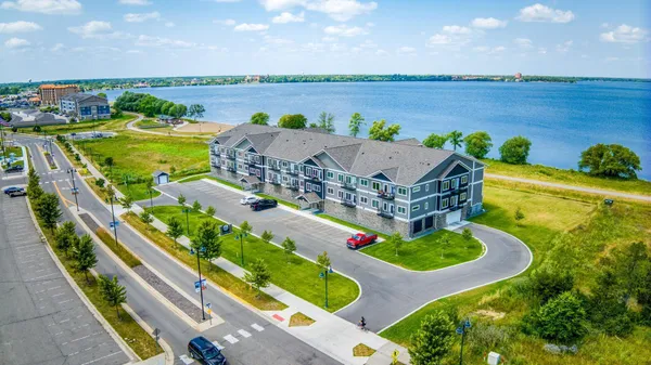 $280,000 | 715 Lake Shore Drive Northeast, Unit 200, Bemidji, MN 56601