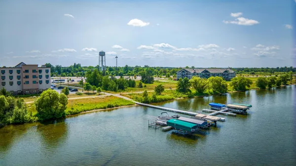 $280,000 | 715 Lake Shore Drive Northeast, Unit 200, Bemidji, MN 56601