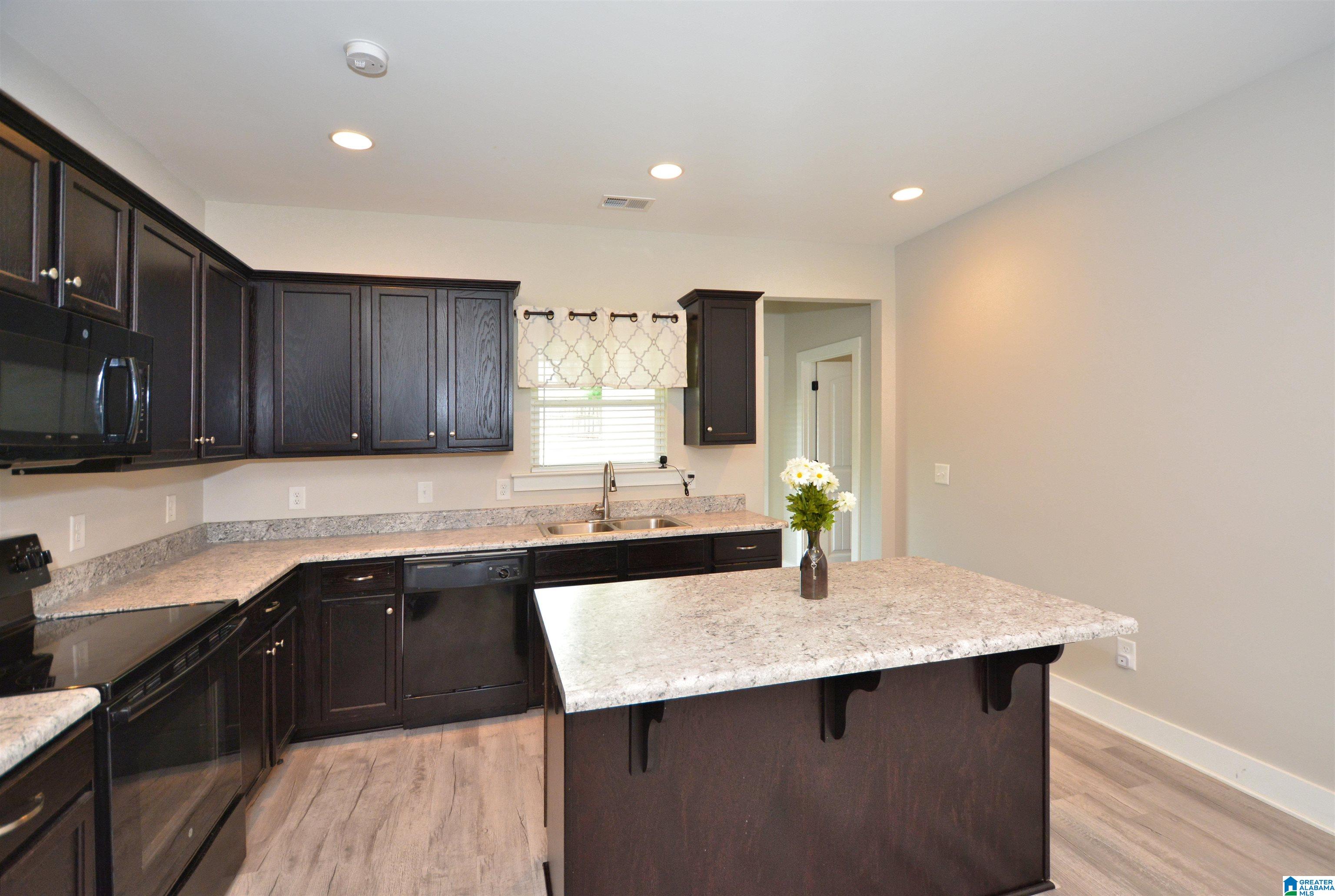 125 Cedar Ridge Odenville, AL 35120 - Photo 10 of 33