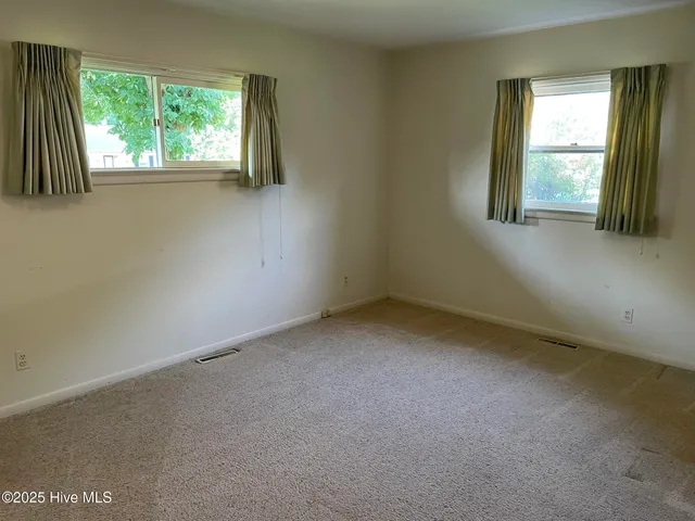 $245,500 | 1106 Parkside Drive Northwest, Wilson, NC 27896