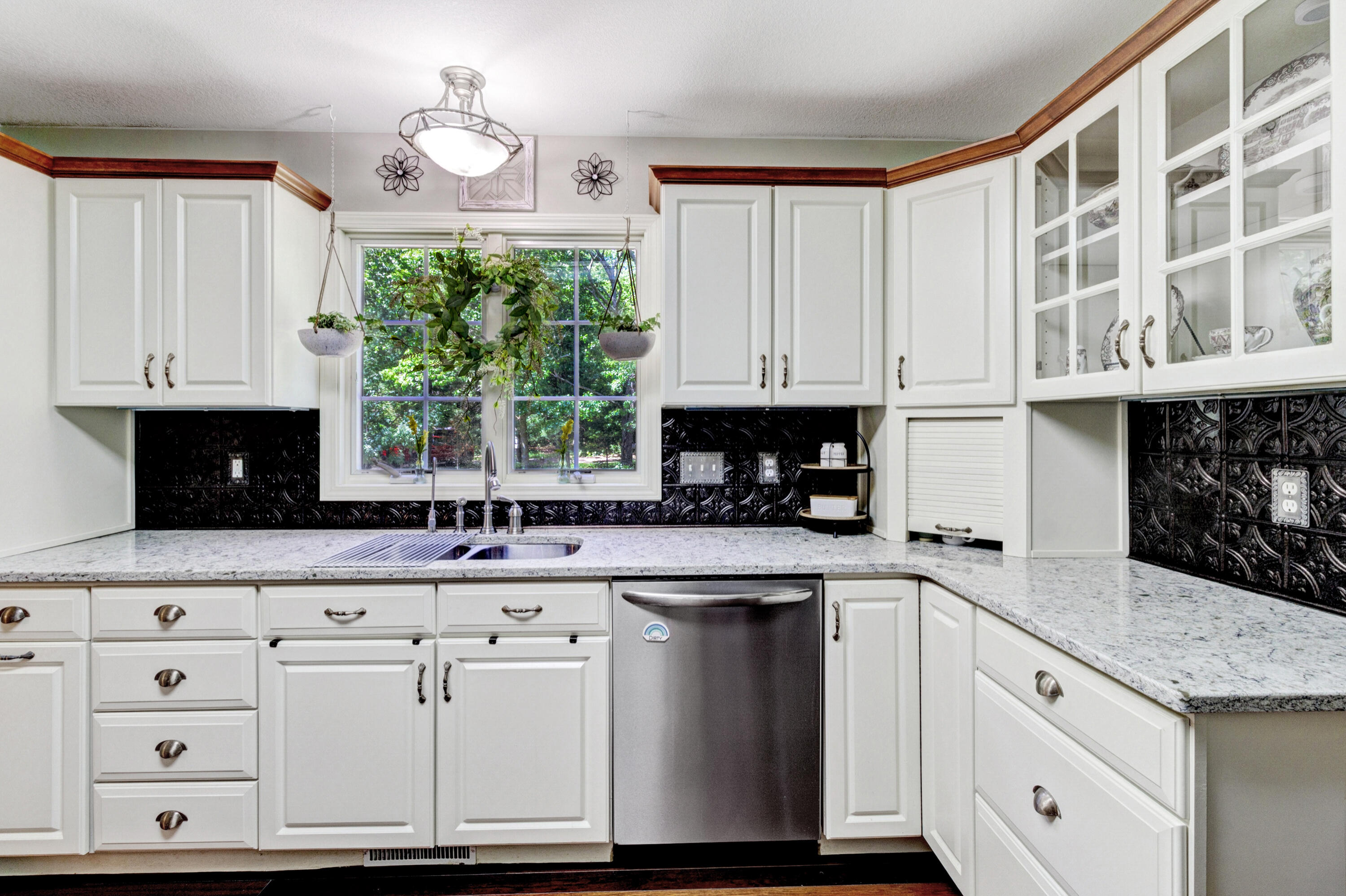 2541 Fenner Road Muskegon, MI 49445 - Photo 18 of 63 Lidua Carty - 2541 Fenner Road (64)-18