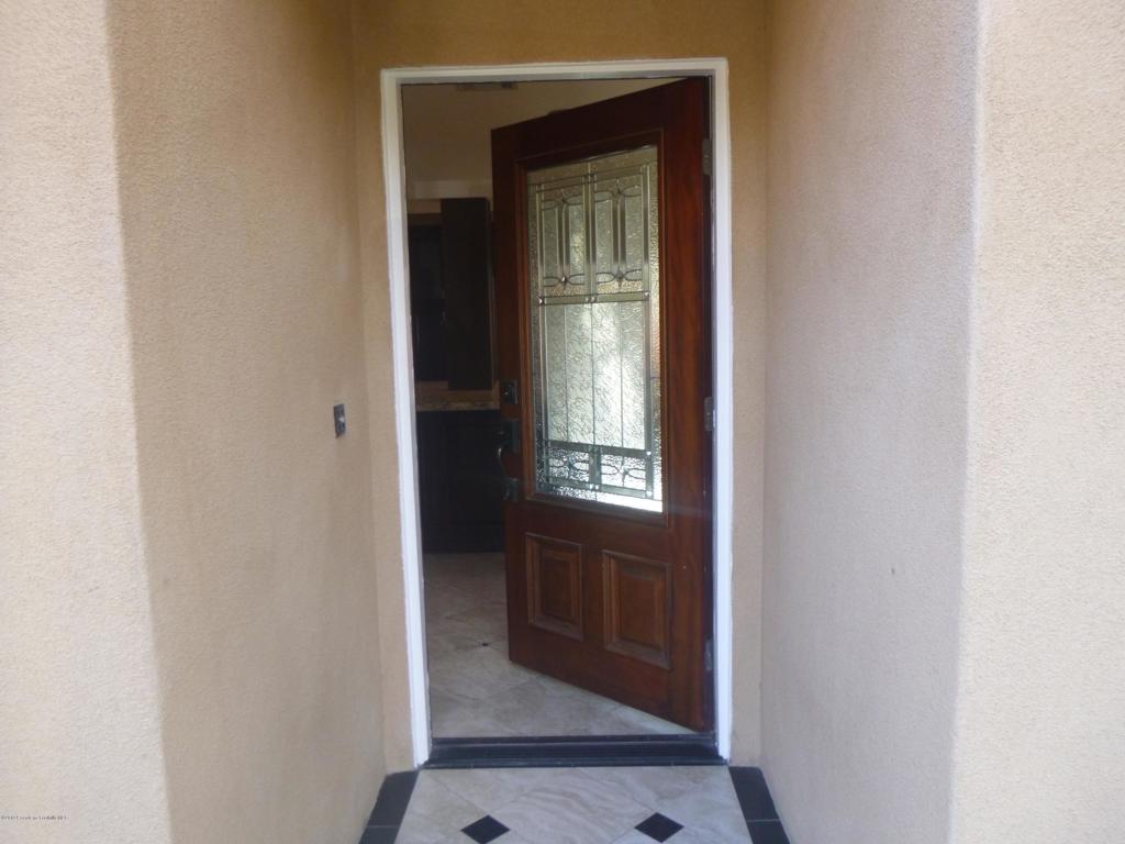 770 West Altadena Drive Altadena, CA 91001 - Photo 4 of 24 P1040177