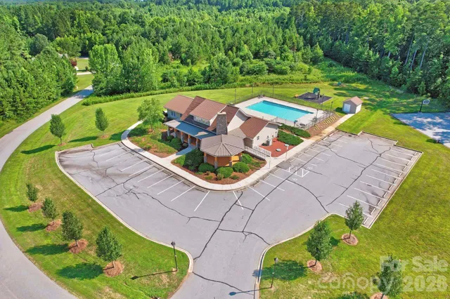 a front view of house with yard