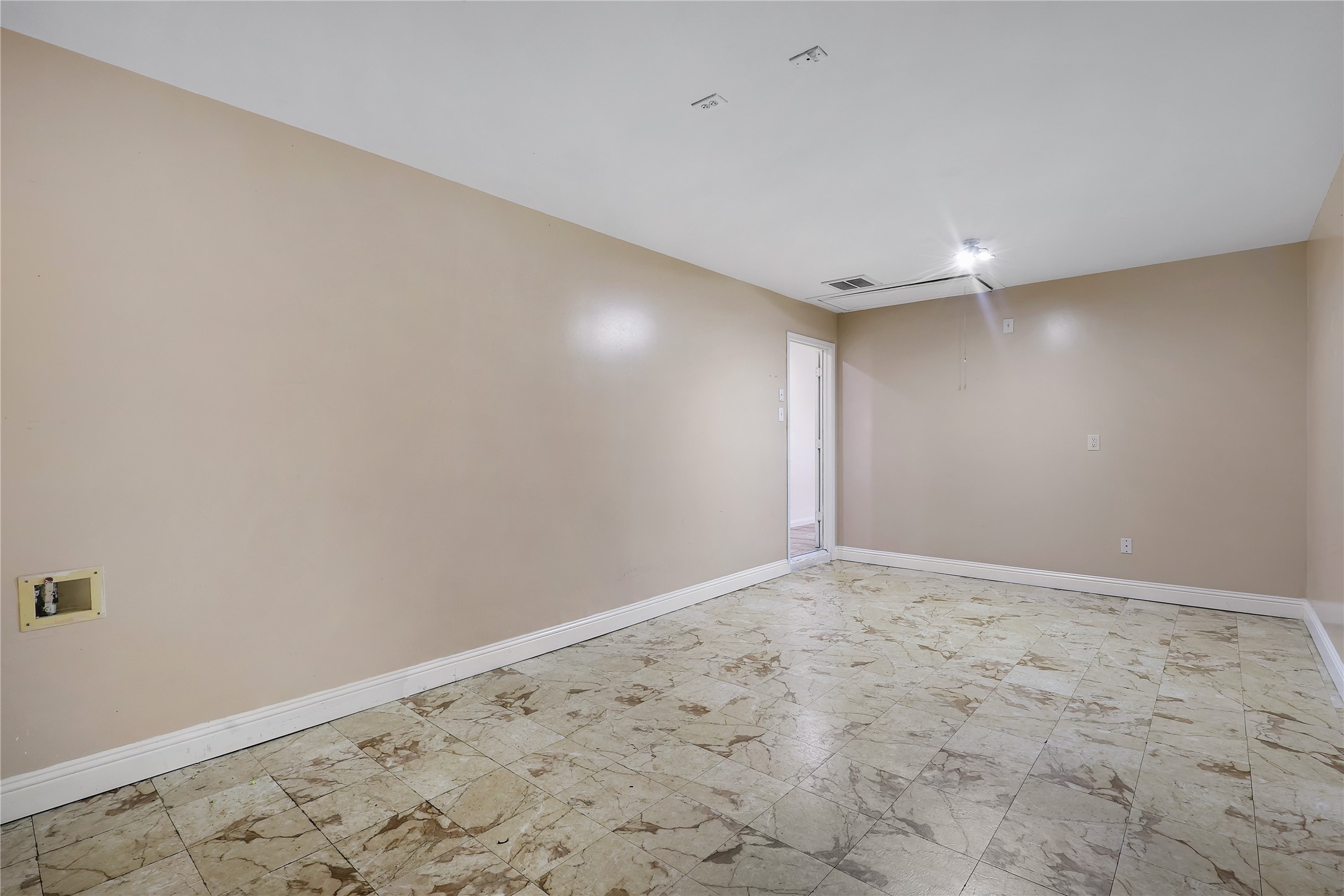 1117 Willersley Lane Channelview, TX 77530 - Photo 23 of 27