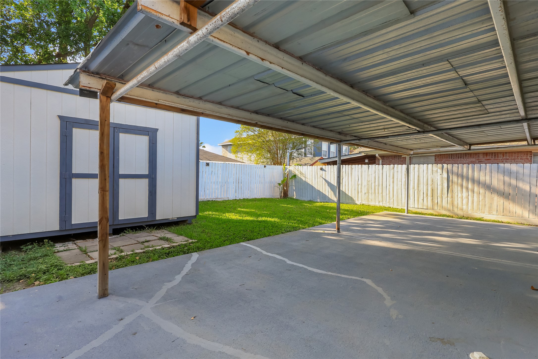 1117 Willersley Lane Channelview, TX 77530 - Photo 24 of 27 a view of a backyard