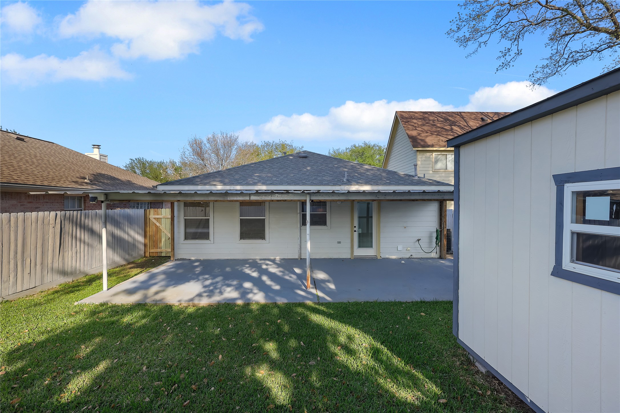 1117 Willersley Lane Channelview, TX 77530 - Photo 26 of 27 a view of a house with a garden