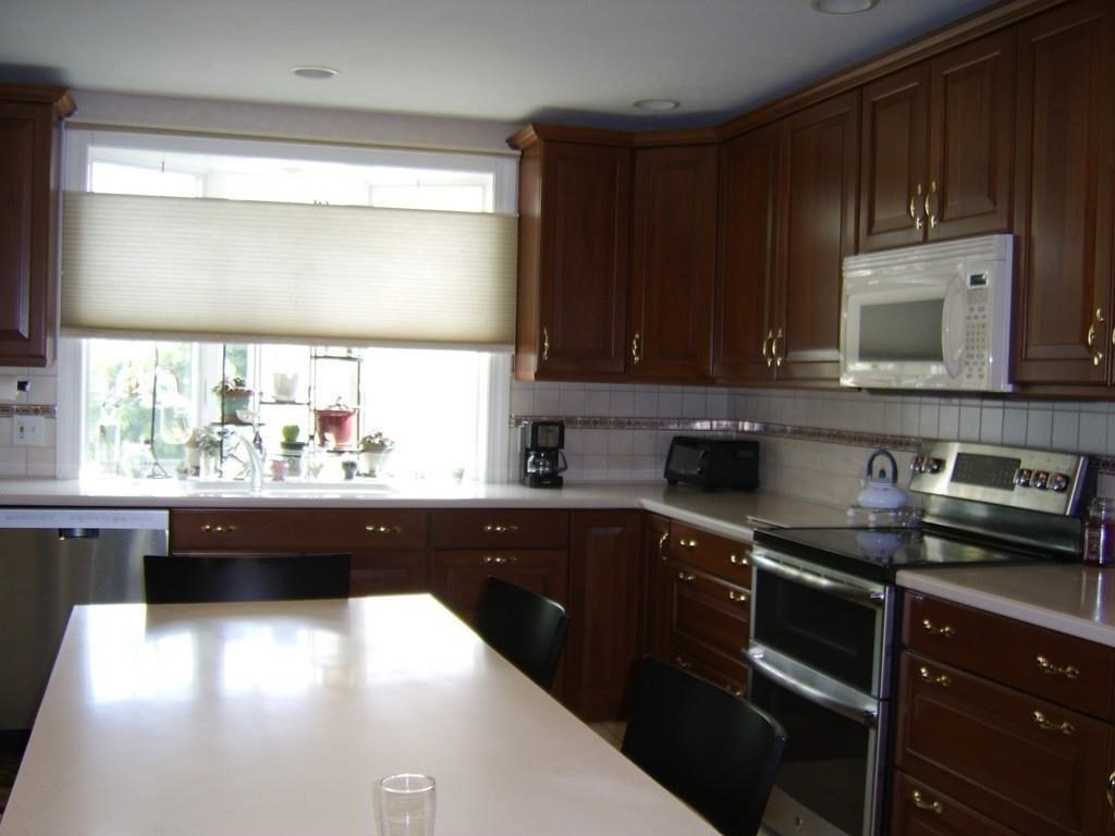 16 Houghton Street, Unit 2 Worcester, MA 01604 - Photo 5 of 33