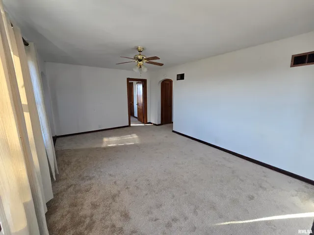 $99,900 | 2608 Highway 17, Toluca, IL 61369