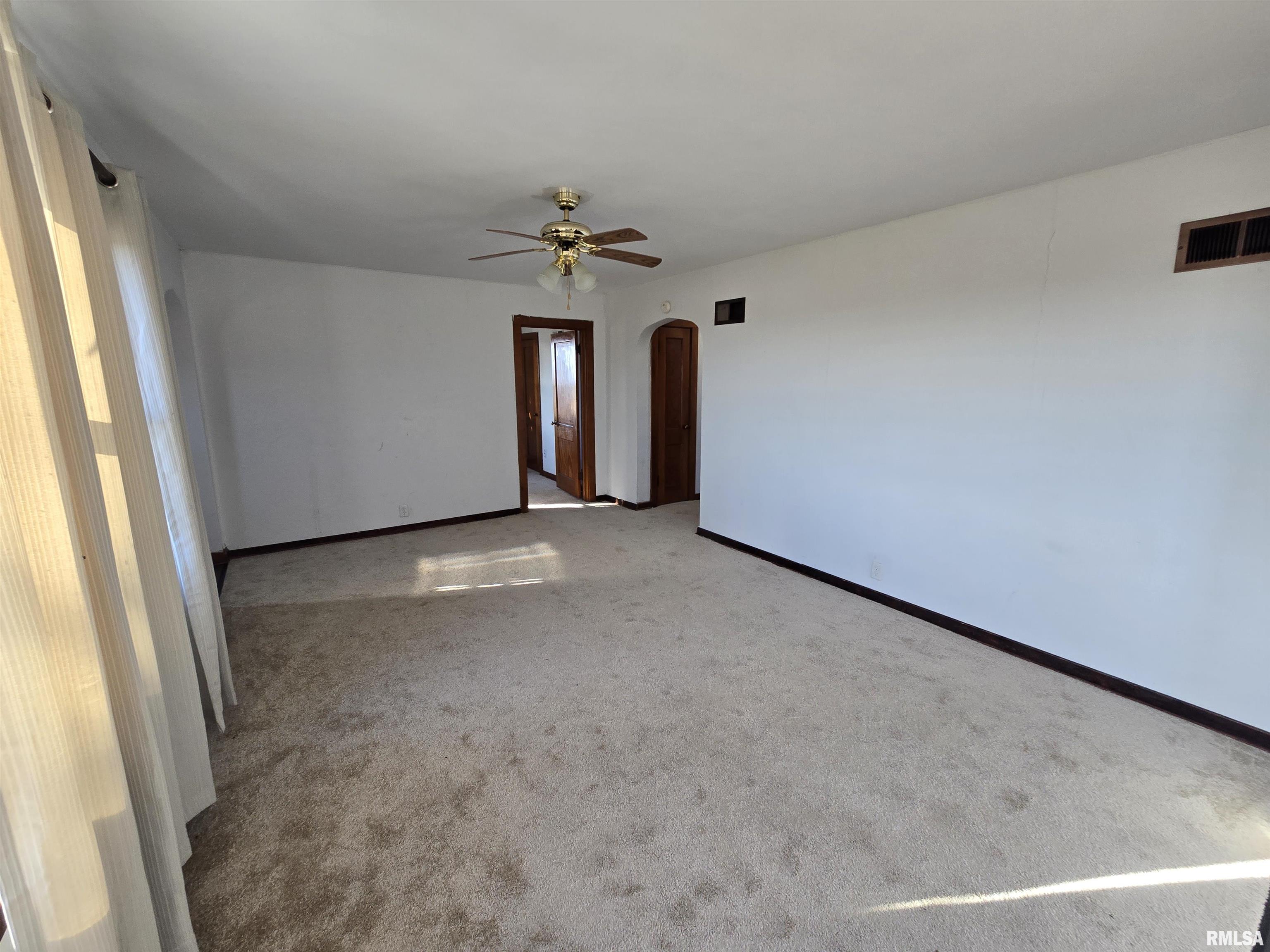 2608 Highway 17 Toluca, IL 61369 - Photo 3 of 18