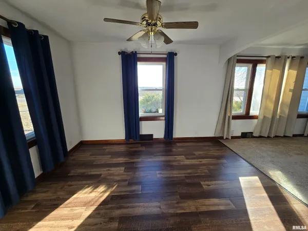 $119,900 | 2608 Highway 17, Toluca, IL 61369