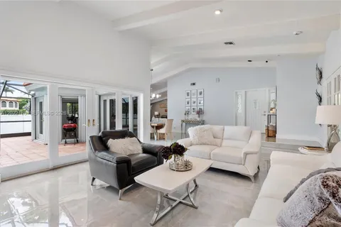 $899,000 | 1001 Southwest 93rd Avenue, Plantation, FL 33324