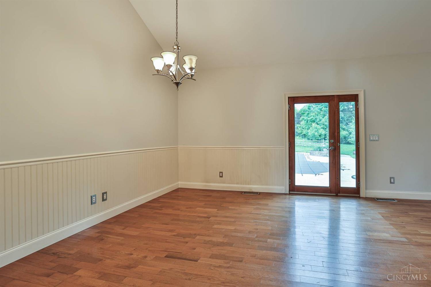 344 Chapel Road Amelia, OH 45102 - Photo 11 of 49 Gallery Image 11
