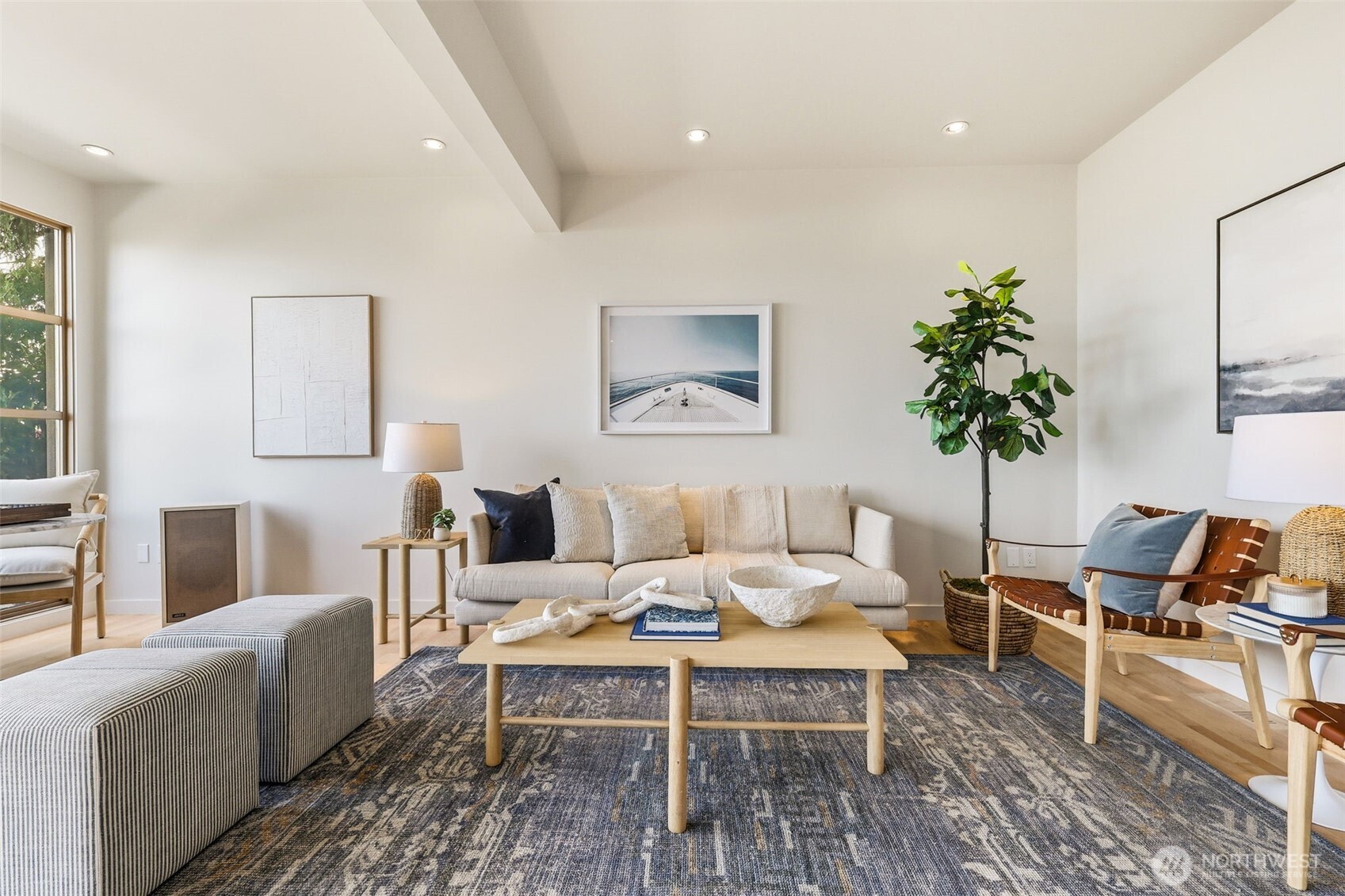 3607 West Commodore Way Seattle, WA 98199 - Photo 15 of 37 Gallery Image 15