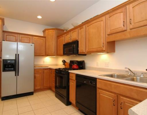 317 Saddlebrook Road Gibsonia, PA 15044 - Photo 4 of 9 Kitchen. The beautiful gourmet kitchen affords you room to prepare all your favorite dishes.