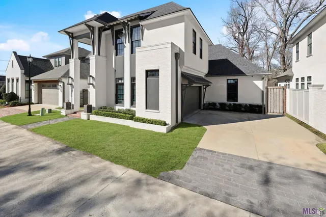 $985,000 | 7515 Tilton Court, Baton Rouge, LA 70806