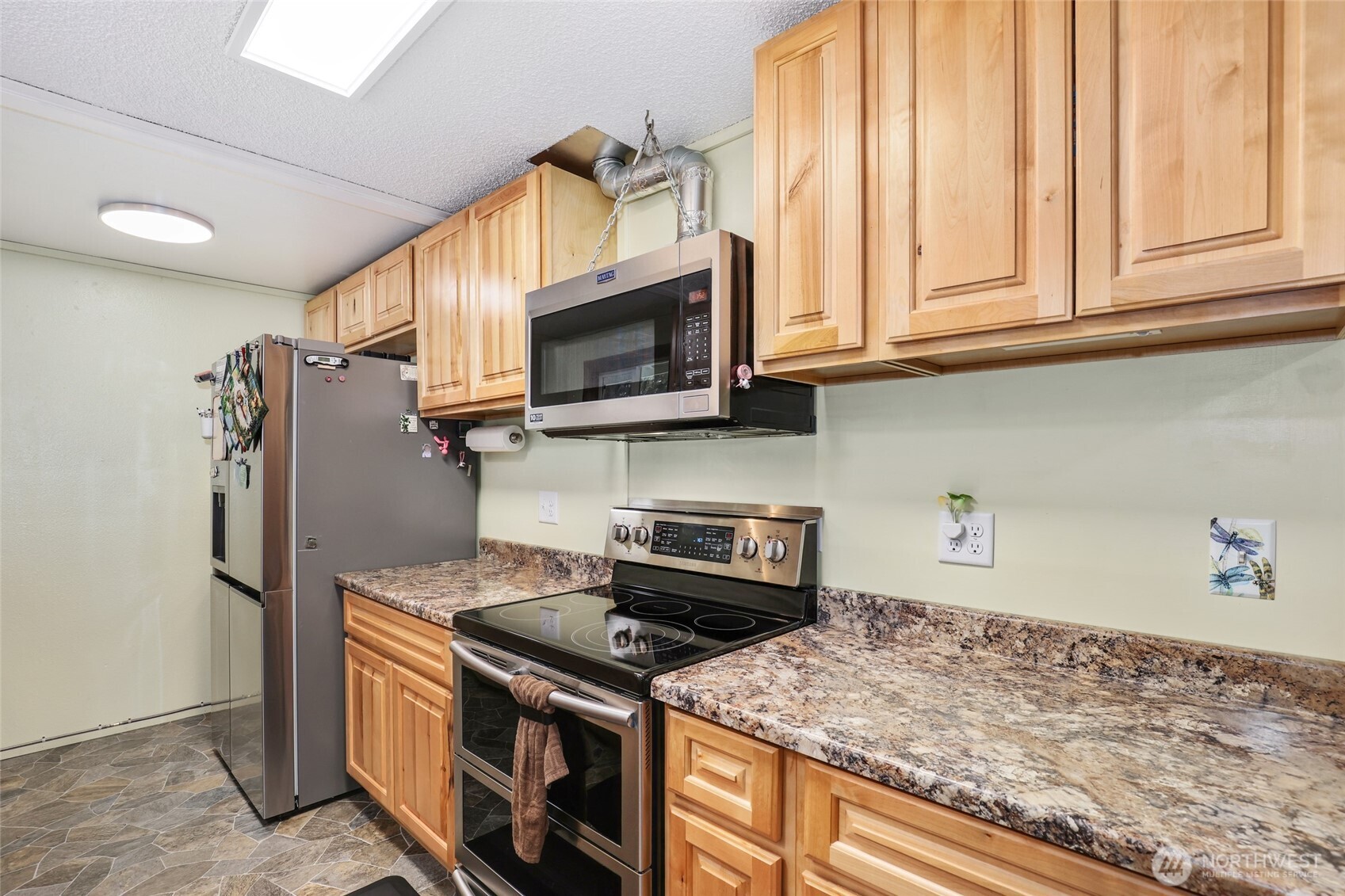 18417 Apricot Street Southwest Rochester, WA 98579 - Photo 7 of 34