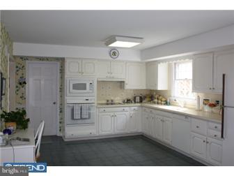 288 Country Gate Road Wayne, PA 19087 - Photo 6 of 12