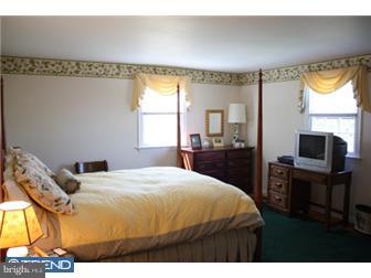 288 Country Gate Road Wayne, PA 19087 - Photo 9 of 12