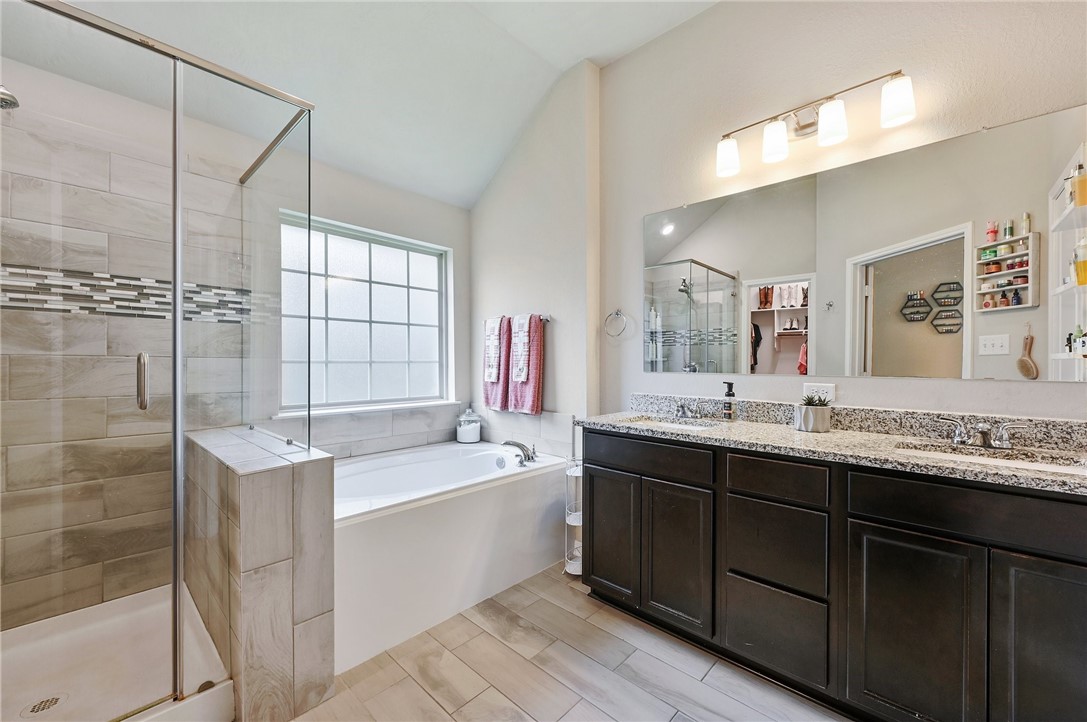 4264 Harding Way Bryan, TX 77802 - Photo 14 of 18