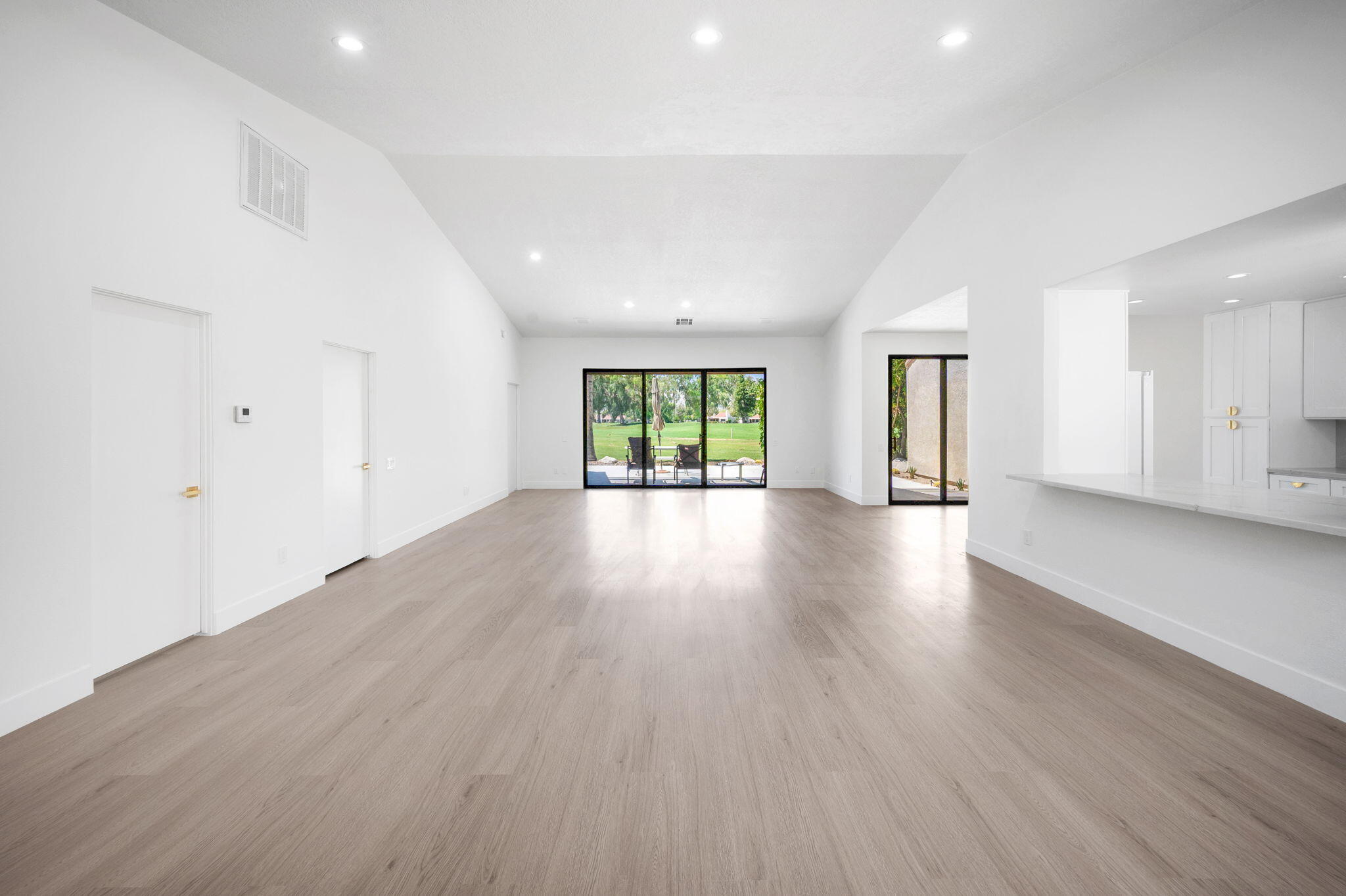 10403 Sunningdale Drive Rancho Mirage, CA 92270 - Photo 7 of 43 10-web-or-mls-DSC_3876