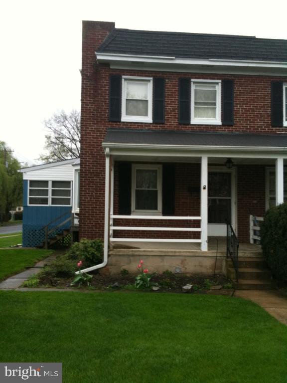 151 Riverside Avenue Lancaster, PA 17602 - Photo 1 of 11 Gallery Image 1