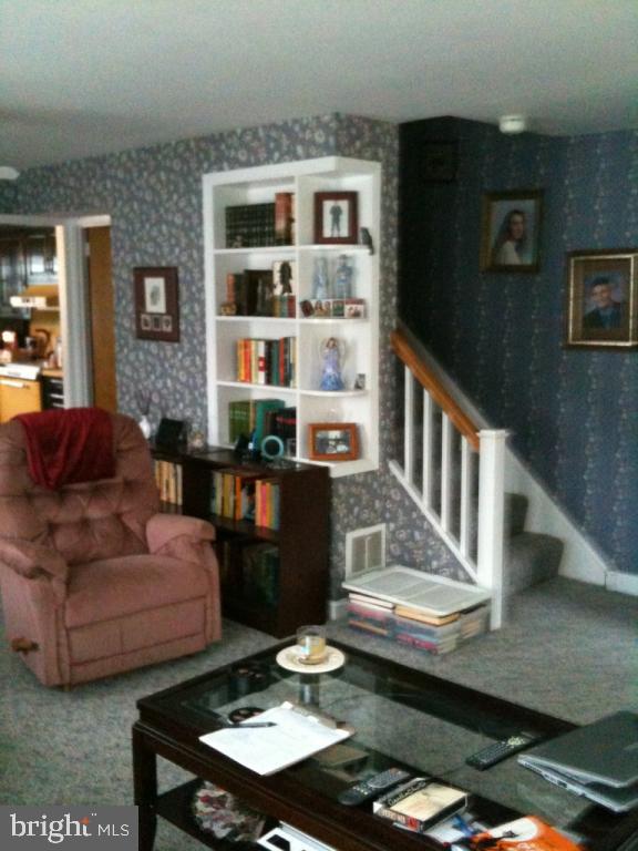 151 Riverside Avenue Lancaster, PA 17602 - Photo 4 of 11 Gallery Image 4