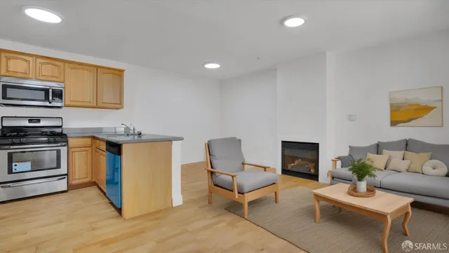 $365,000 | 901 Bayshore Boulevard, Unit 311, San Francisco, CA 94124