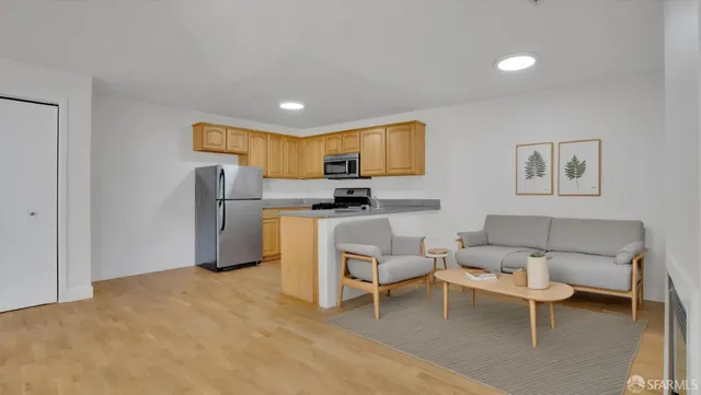 $365,000 | 901 Bayshore Boulevard, Unit 311, San Francisco, CA 94124