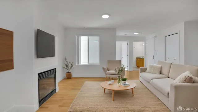 $365,000 | 901 Bayshore Boulevard, Unit 311, San Francisco, CA 94124