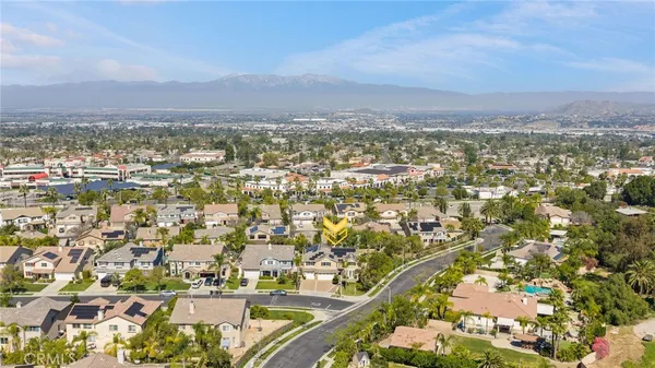 $1,499,000 | 303 Sunburst Lane, Corona, CA 92879