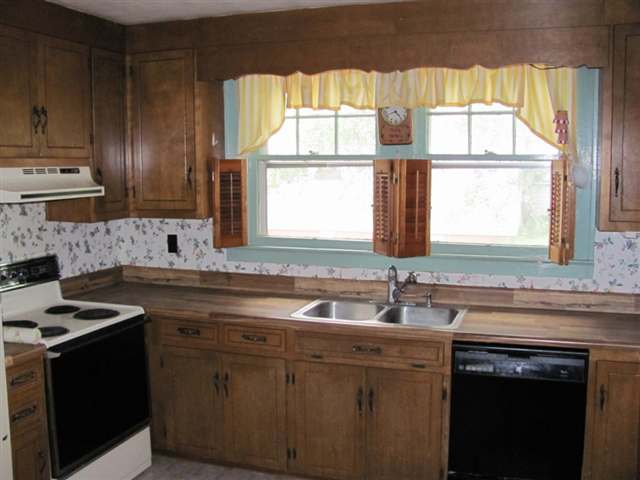 203 Sumter Street Anderson, SC 29621 - Photo 2 of 9 Gallery Image 2