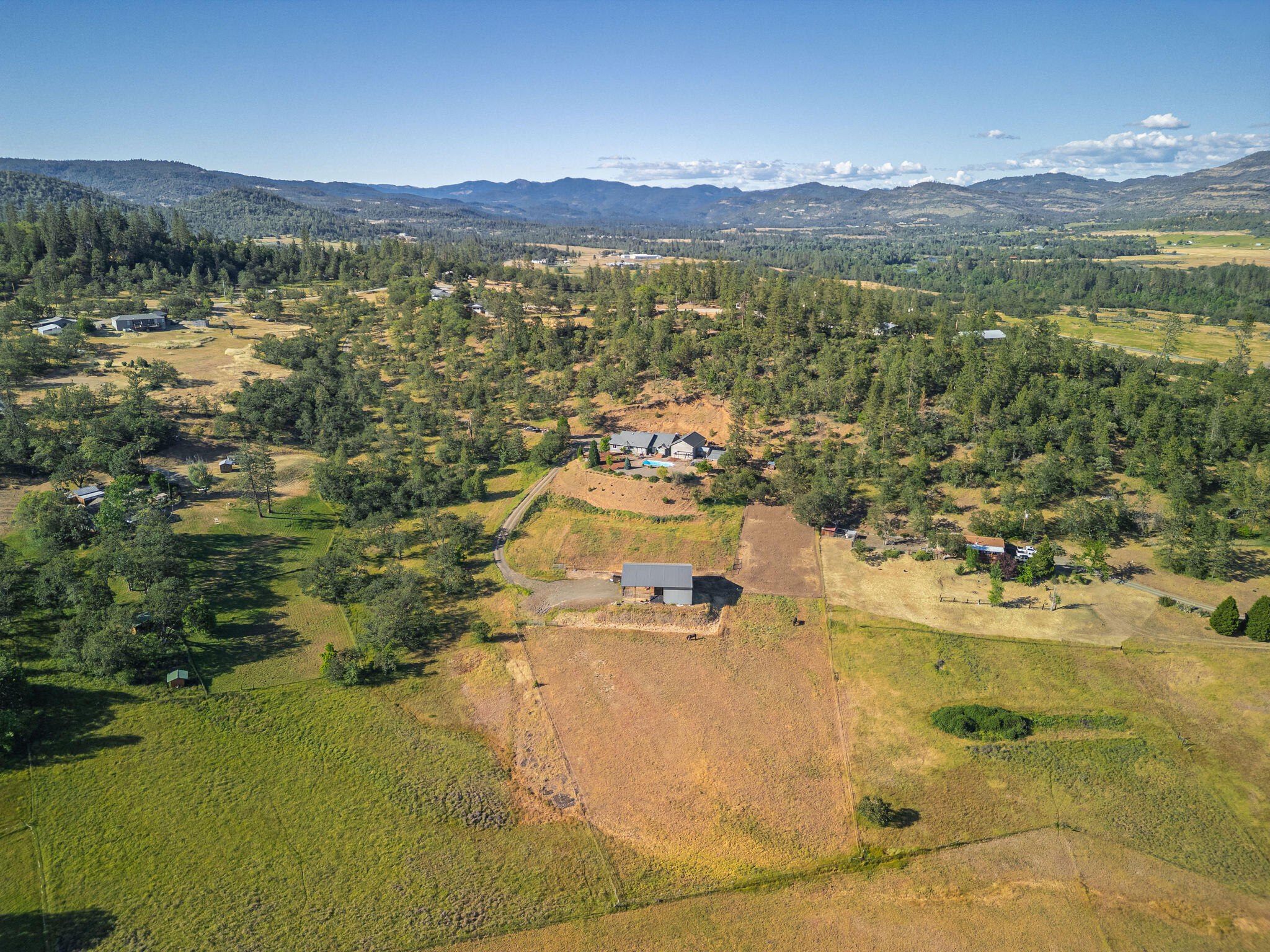 158 Rockingham Circle Eagle Point, OR 97524 - Photo 53 of 58 HD-52