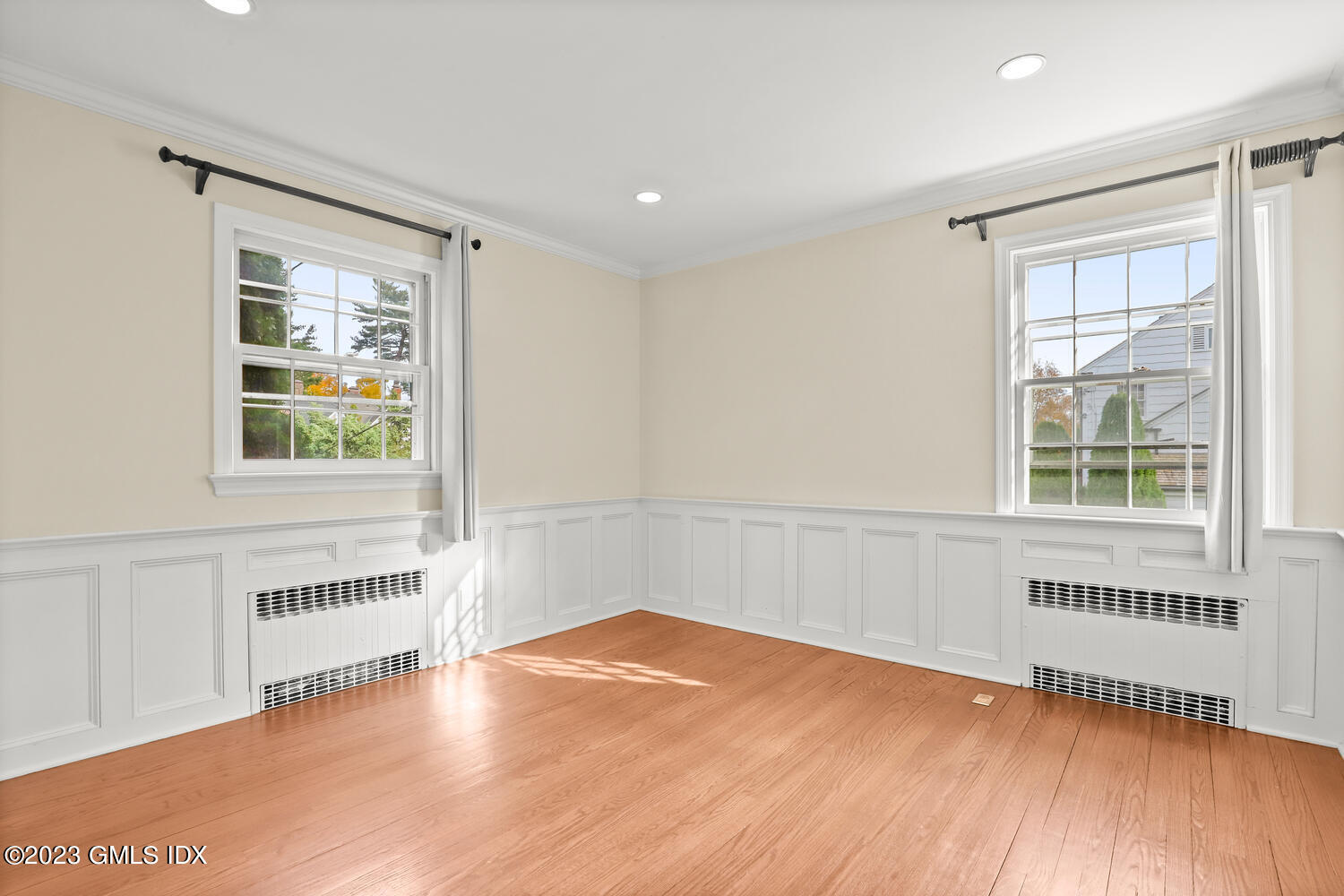 16 Intervale Place Greenwich, CT 06830 - Photo 12 of 23 16 Intervale den