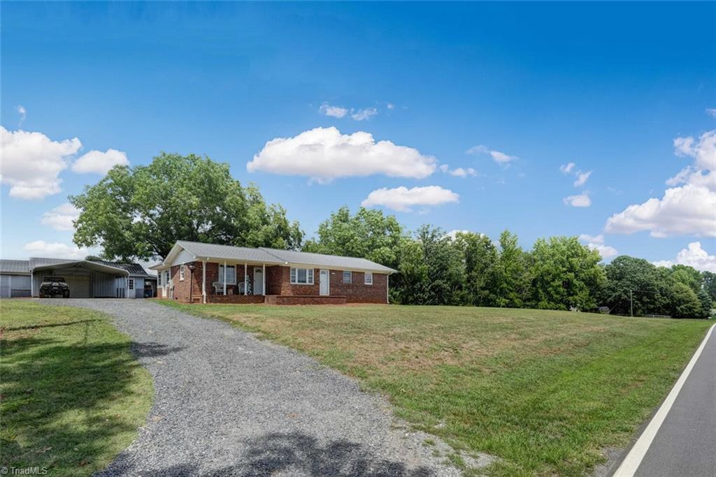 2311 Grooms Road Reidsville, NC 27320 - Photo 2 of 36 Gallery Image 2