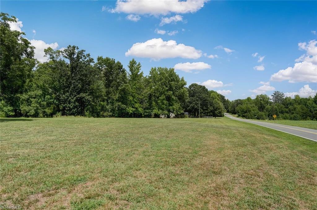 2311 Grooms Road Reidsville, NC 27320 - Photo 3 of 36 Gallery Image 3