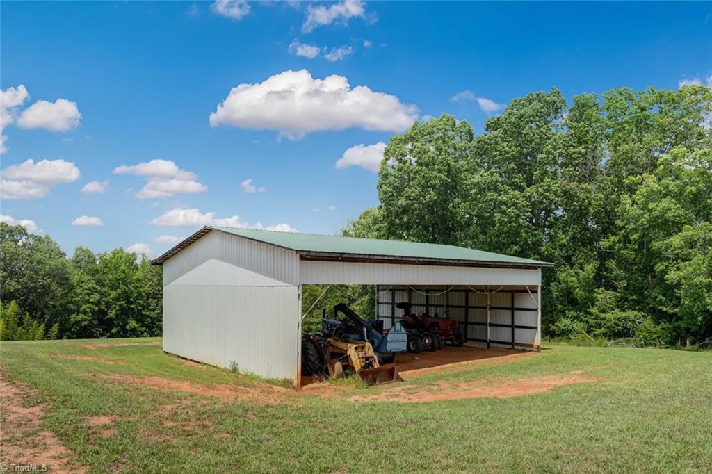 2311 Grooms Road Reidsville, NC 27320 - Photo 31 of 36 Gallery Image 31