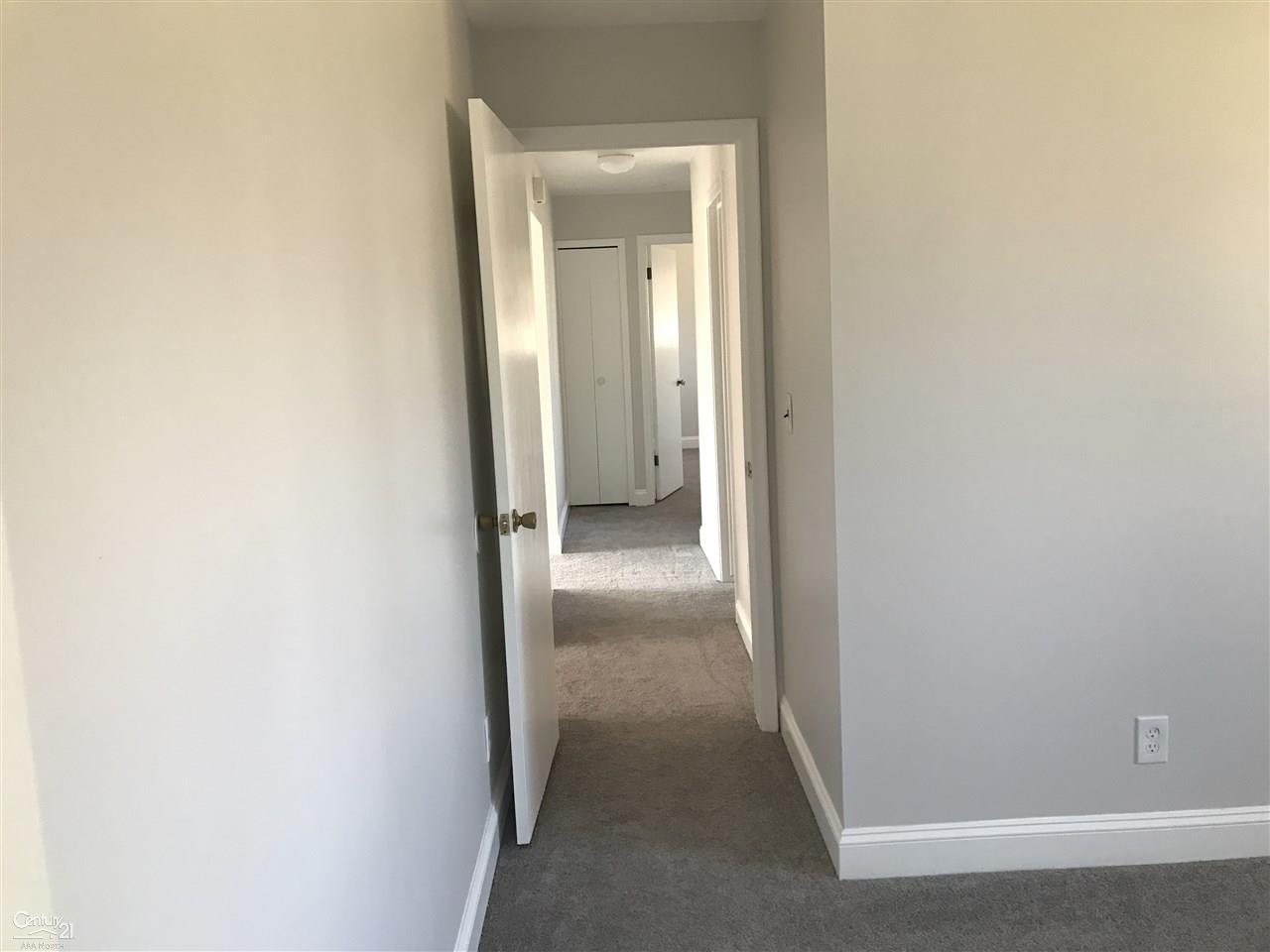 39603 Ryan Road Sterling Heights, MI 48310 - Photo 14 of 21