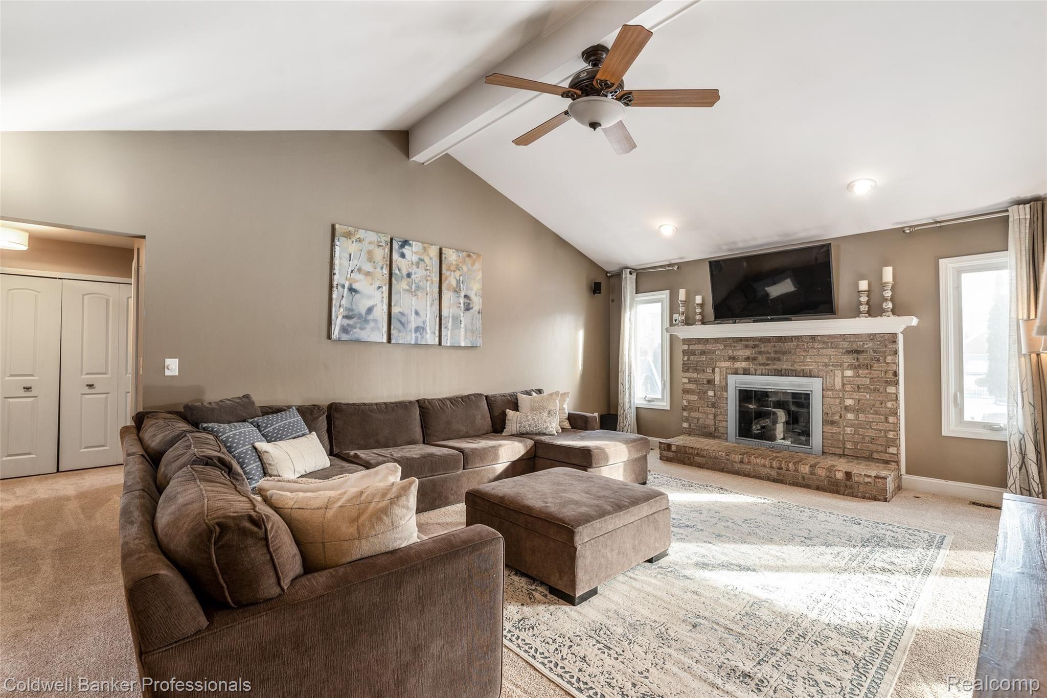 48228 Tilch Road Macomb, MI 48044 - Photo 6 of 44 DSC_4039.jpg