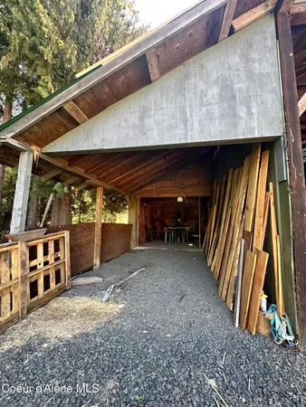 $539,000 | 77091 State Highway 3, St. Maries, ID 83861
