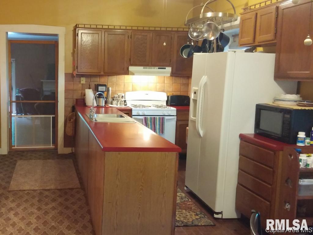 719 Arenzville Road Meredosia, IL 62665 - Photo 2 of 11