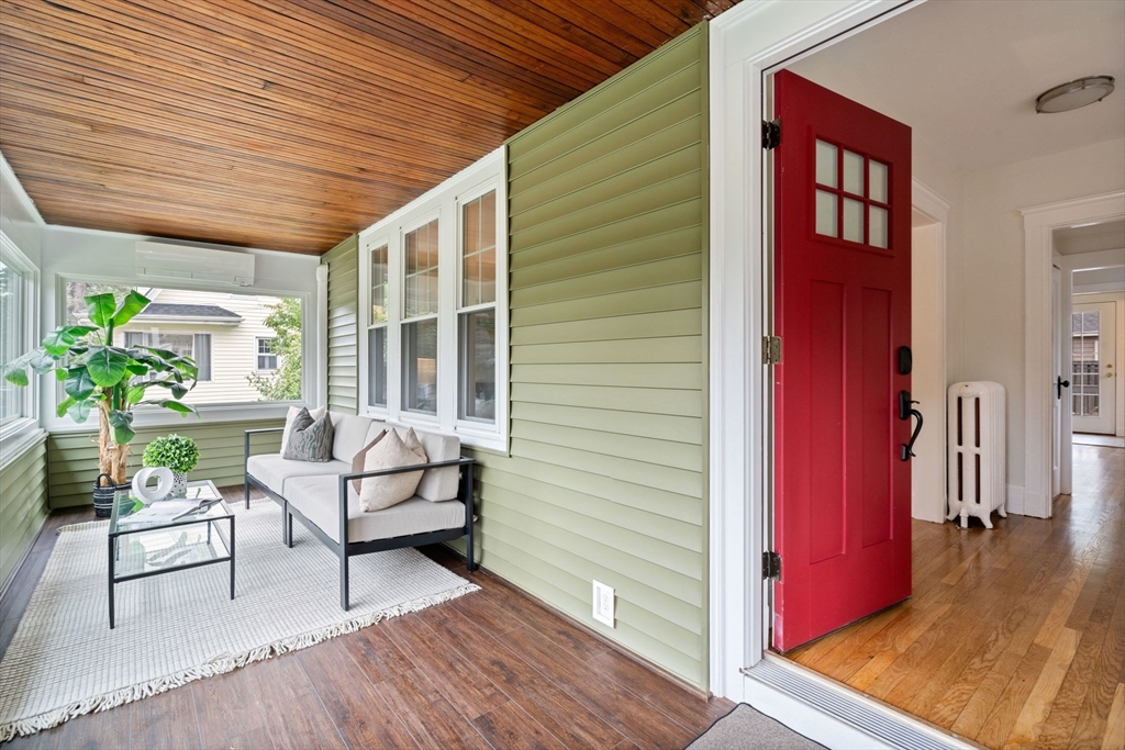 554 Waverley Oaks Road Waltham, MA 02452 - Photo 3 of 24 Gallery Image 3