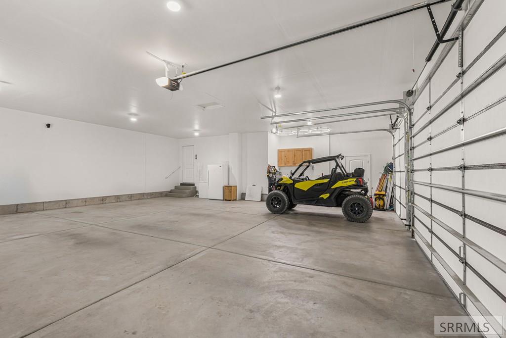7232 East Middle Fork Road Idaho Falls, ID 83406 - Photo 59 of 72 Garage