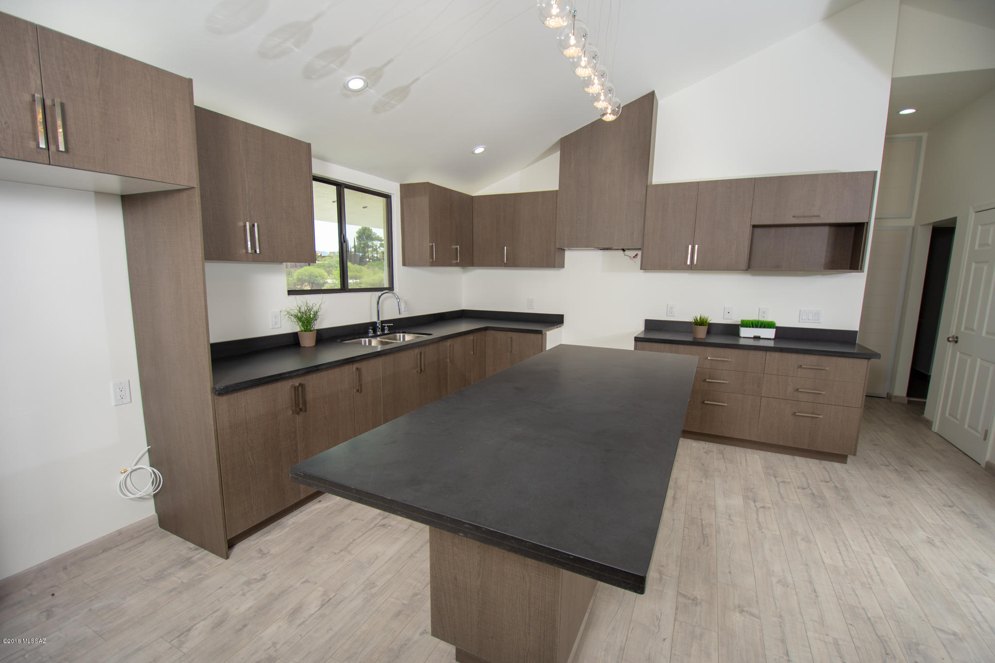1284 North Royal Road Nogales, AZ 85621 - Photo 5 of 36