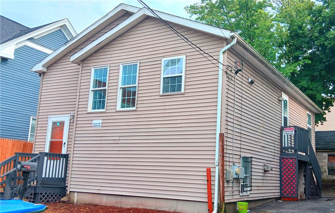 30 Rosedale Street Providence, RI 02909 - Photo 2 of 26