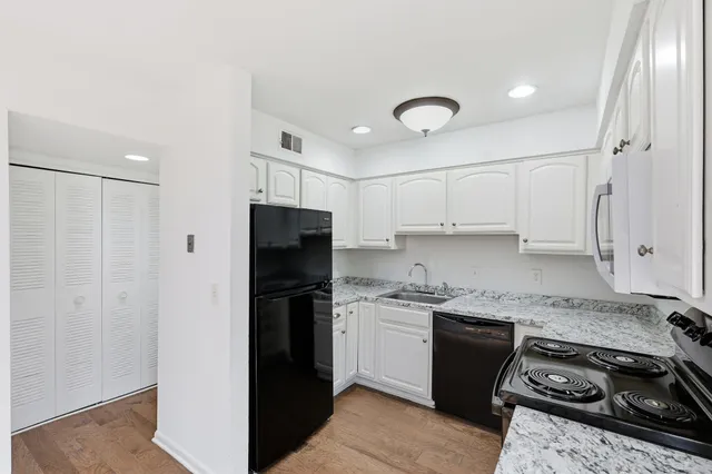 $215,000 | 4958 Edmondson Pike, Unit B9, Nashville, TN 37211