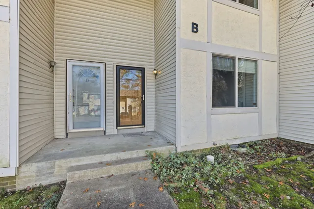 $215,000 | 4958 Edmondson Pike, Unit B9, Nashville, TN 37211