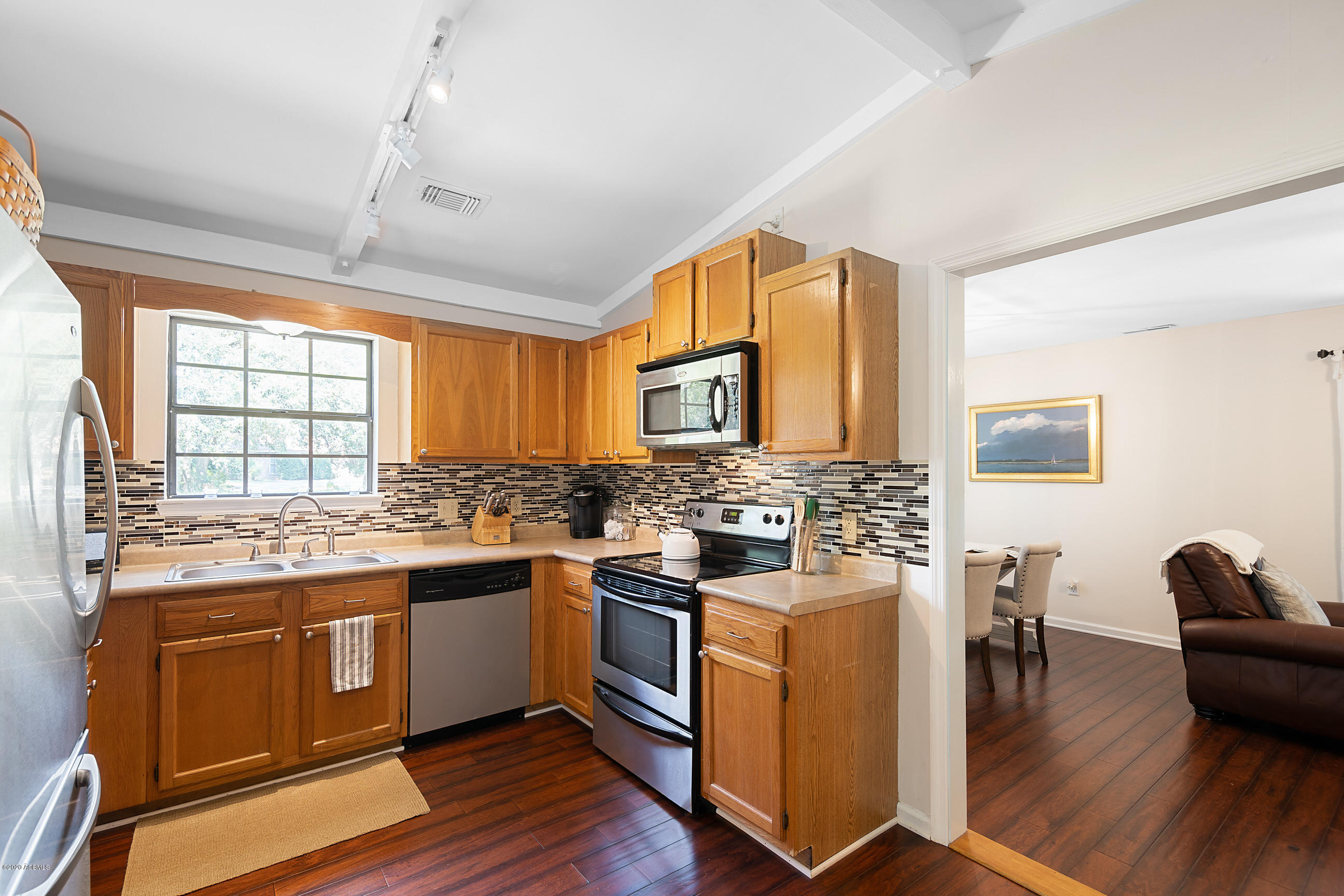 108 State Rd S-7-578 Beaufort, SC 29907 - Photo 15 of 33 DSC08176