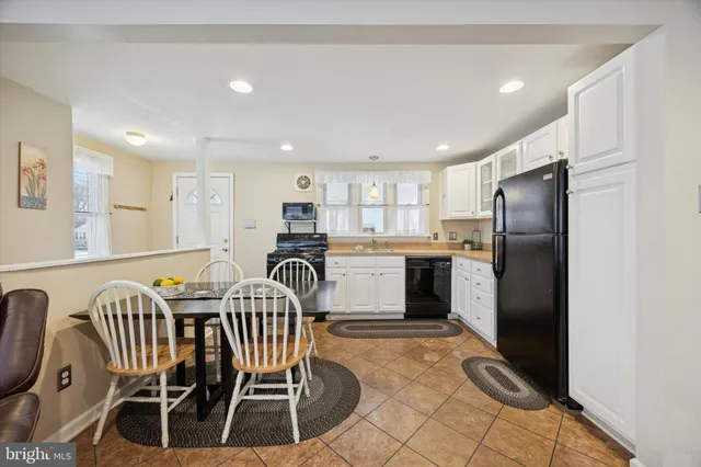 $395,000 | 406 West Anderson Avenue, Phoenixville, PA 19460